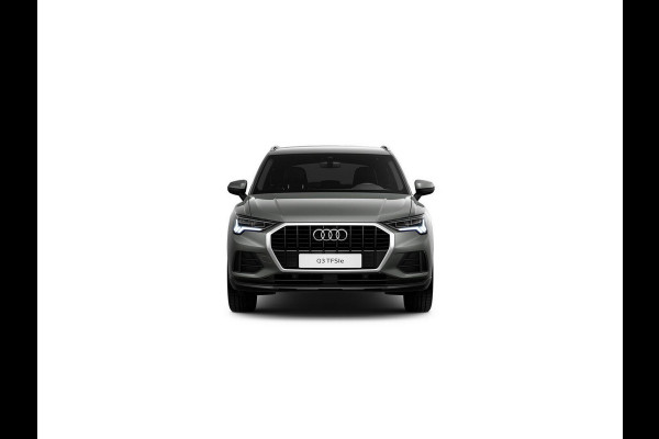 Audi Q3 45 TFSI e Business Edition 245pk | S-line interieur | Wegklapbare trekhaak | Navigatie | Keyless entry |