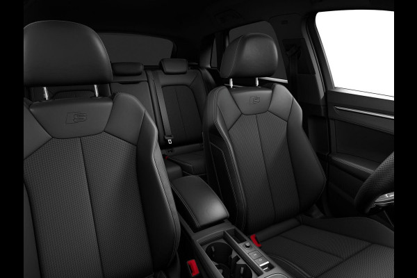 Audi Q3 45 TFSI e Business Edition 245pk | S-line interieur | Wegklapbare trekhaak | Navigatie | Keyless entry |