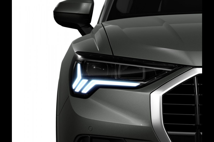 Audi Q3 45 TFSI e Business Edition 245pk | S-line interieur | Wegklapbare trekhaak | Navigatie | Keyless entry |