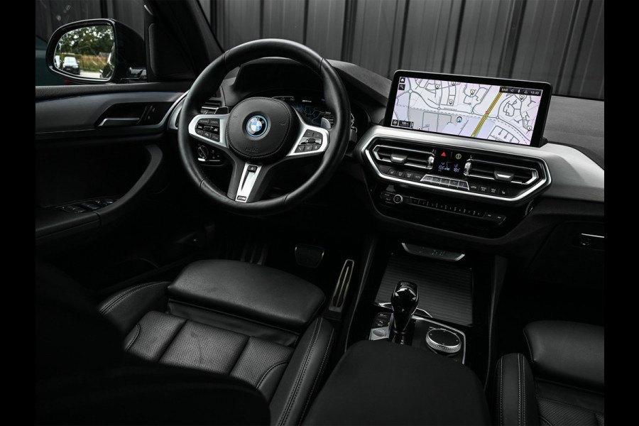 BMW X3 xDrive30e HIGH EXECUTIVE | M-SPORT | ACTIVE CRUISE | EL. TREKHAAK | CAMERA | VIRTUAL COCKPIT | LEDER | STOELVERWARMING | SHADOW