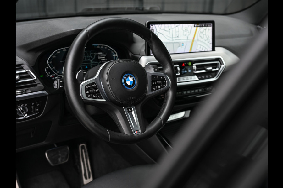 BMW X3 xDrive30e HIGH EXECUTIVE | M-SPORT | ACTIVE CRUISE | EL. TREKHAAK | CAMERA | VIRTUAL COCKPIT | LEDER | STOELVERWARMING | SHADOW
