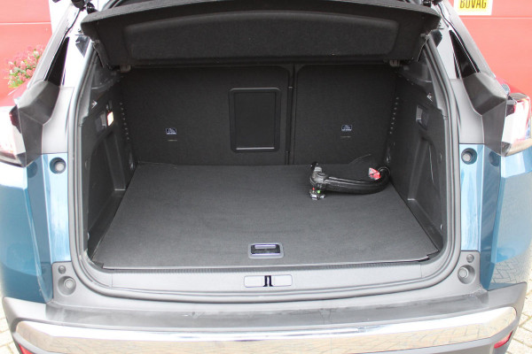 Peugeot 3008 1.6 HYbrid 225PK GT PACK BUSINESS | AFNEEMBARE TREKHAAK | COMFORT STOELEN MET MASSAGE FUNCTIE | PANORAMISCH SCHUIF/KANTEL DAK | ELEKTRISCH BEDIENBARE BESTUURDERSTOEL MET GEHEUGEN | MASSAGE FUNCTIE | STOEL VERWARMING | FOCAL AUDIO SYSTEM | AFNEEMBARE TREKHAAK | ALL SEASON BANDEN | 360° CAMERA | DRAADLOZE TELEFOONLADER | ELETRISCH BEDIENBARE ACHTERKLEP | ADAPTIVE CRUISE CONTROL | KEYLESS ENTRY/START | FULL LED KOPLAMPEN | DODEHOEK DETECTIE | APPLE CARPLAY/ANDROID AUTO |