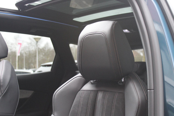 Peugeot 3008 1.6 HYbrid 225PK GT PACK BUSINESS | AFNEEMBARE TREKHAAK | COMFORT STOELEN MET MASSAGE FUNCTIE | PANORAMISCH SCHUIF/KANTEL DAK | ELEKTRISCH BEDIENBARE BESTUURDERSTOEL MET GEHEUGEN | MASSAGE FUNCTIE | STOEL VERWARMING | FOCAL AUDIO SYSTEM | AFNEEMBARE TREKHAAK | ALL SEASON BANDEN | 360° CAMERA | DRAADLOZE TELEFOONLADER | ELETRISCH BEDIENBARE ACHTERKLEP | ADAPTIVE CRUISE CONTROL | KEYLESS ENTRY/START | FULL LED KOPLAMPEN | DODEHOEK DETECTIE | APPLE CARPLAY/ANDROID AUTO |