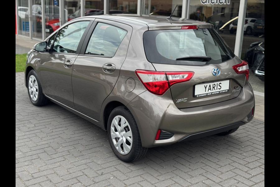 Toyota Yaris 1.5 Hybrid Active Plus | Navigatie, Startknop, Cruise control, Parkeercamera, Bluetooth, Climate control