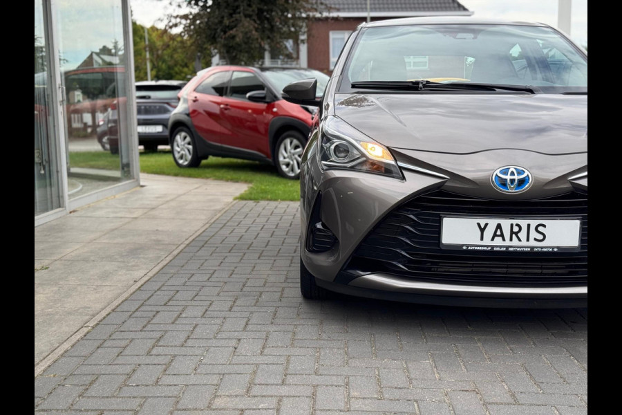 Toyota Yaris 1.5 Hybrid Active Plus | Navigatie, Startknop, Cruise control, Parkeercamera, Bluetooth, Climate control