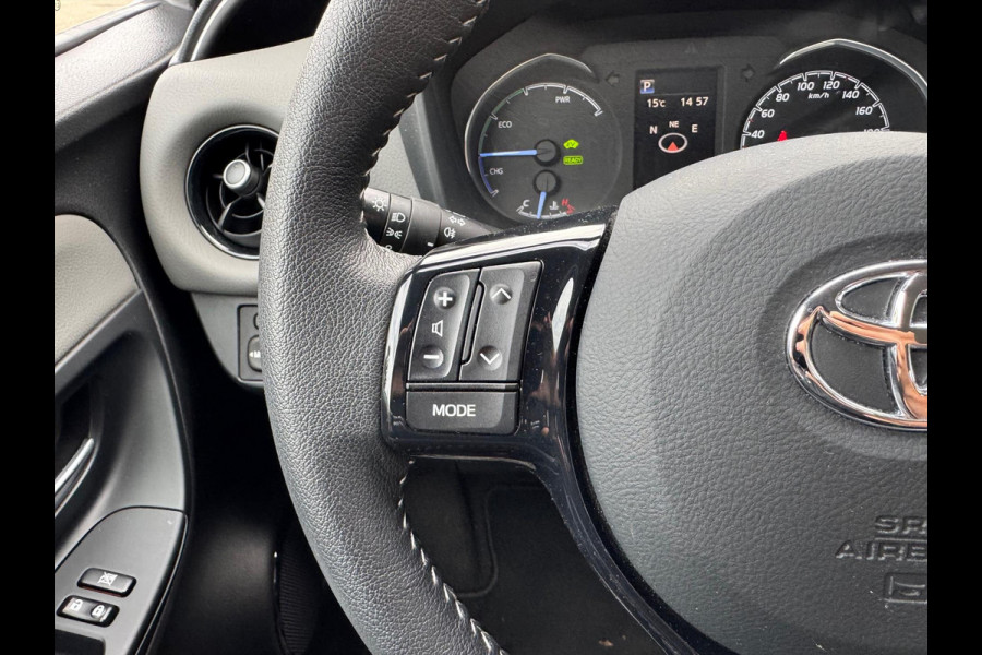 Toyota Yaris 1.5 Hybrid Active Plus | Navigatie, Startknop, Cruise control, Parkeercamera, Bluetooth, Climate control
