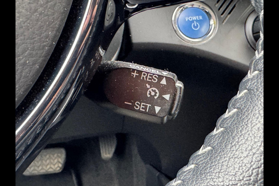 Toyota Yaris 1.5 Hybrid Active Plus | Navigatie, Startknop, Cruise control, Parkeercamera, Bluetooth, Climate control