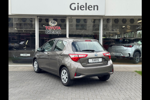 Toyota Yaris 1.5 Hybrid Active Plus | Navigatie, Startknop, Cruise control, Parkeercamera, Bluetooth, Climate control