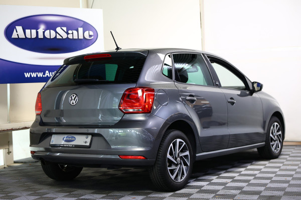 Volkswagen Polo 1.2 TSI Highline BLUET CRUISE STOELVW PDC '17