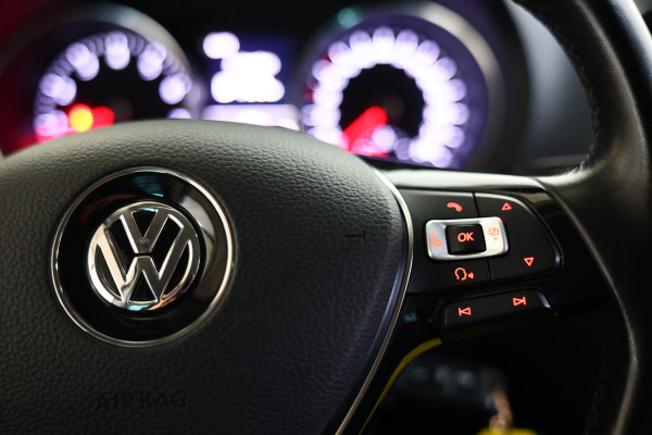 Volkswagen Polo 1.2 TSI Highline BLUET CRUISE STOELVW PDC '17