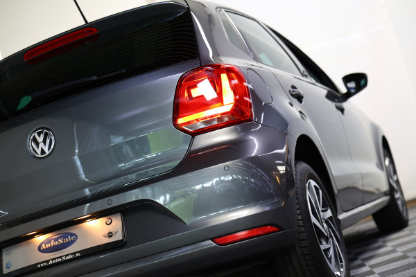 Volkswagen Polo 1.2 TSI Highline BLUET CRUISE STOELVW PDC '17