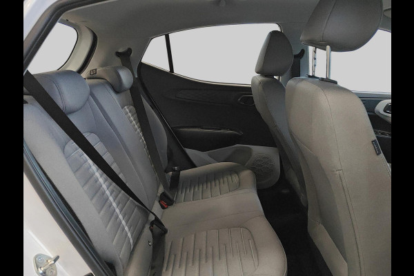Hyundai i10 1.0 Premium | VAN € 23.430,00 VOOR € 20.930,00 | UIT VOORRAAD LEVERBAAR
