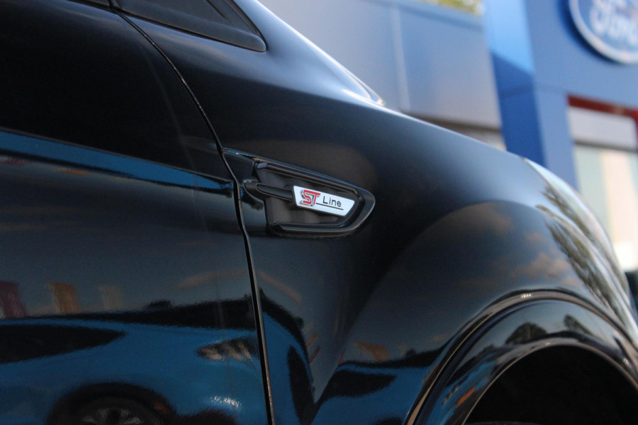 Ford Kuga 1.5 EcoBoost ST-line 120pk | Trekhaak | Winter pakket | Elektrische achterklep | Camera