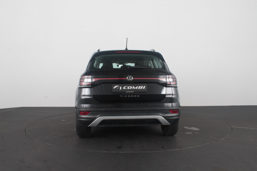 Volkswagen T-Cross 1.0 TSI Life 110pk Camera/Adapt.Cruise/Navi/Sensoren voor+achter