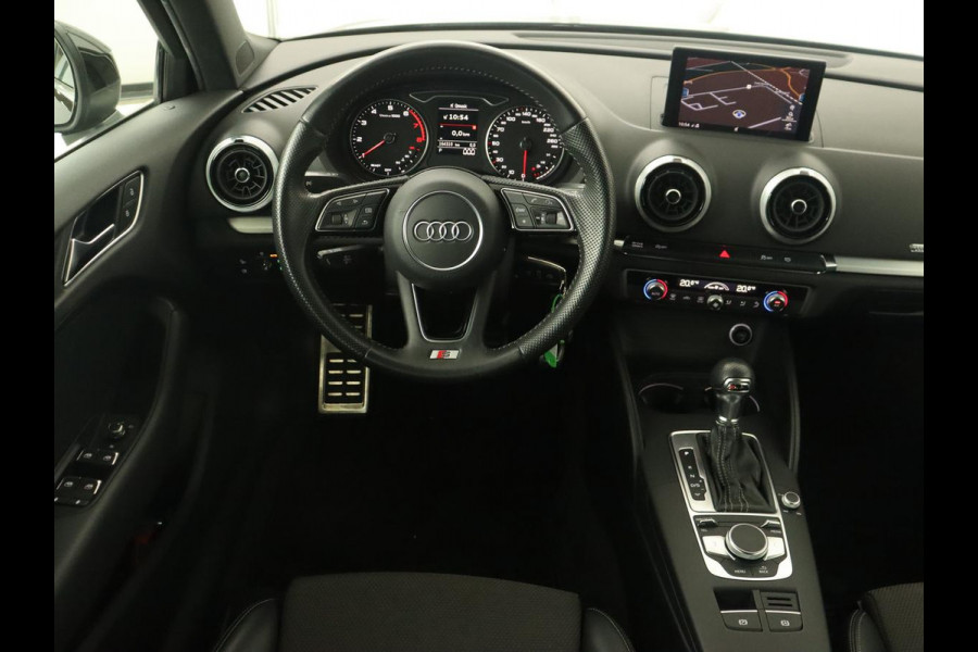 Audi A3 30 TFSI Sport S Line Edition | Sportstoelen | Full LED |Facelift | Half leder | Navigatie | Climate control | Cruise control | Parkeerhulp Audi A3 30 TFSI Sport S Line Edition | Sportstoelen | Full LED |Facelift | Half leder | Navigatie | Climate control | Cruise control | Parkeerhulp
