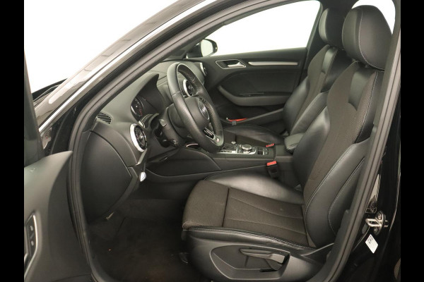 Audi A3 30 TFSI Sport S Line Edition | Sportstoelen | Full LED |Facelift | Half leder | Navigatie | Climate control | Cruise control | Parkeerhulp Audi A3 30 TFSI Sport S Line Edition | Sportstoelen | Full LED |Facelift | Half leder | Navigatie | Climate control | Cruise control | Parkeerhulp