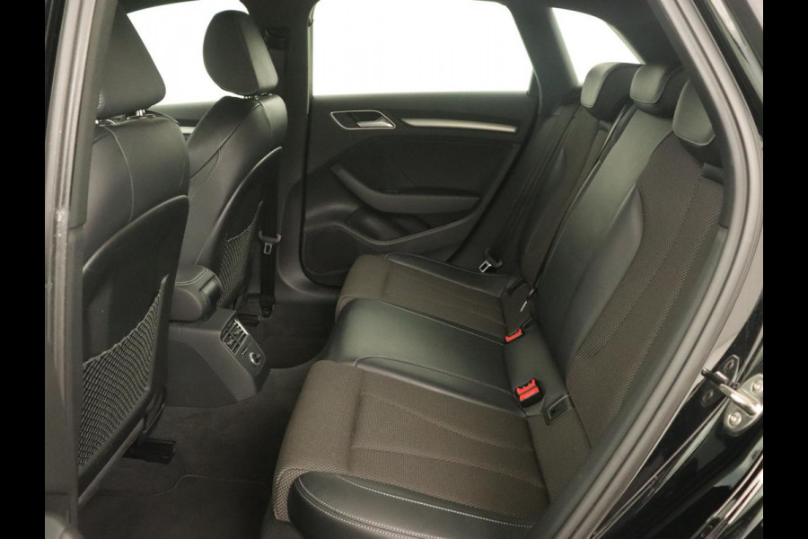Audi A3 30 TFSI Sport S Line Edition | Sportstoelen | Full LED |Facelift | Half leder | Navigatie | Climate control | Cruise control | Parkeerhulp Audi A3 30 TFSI Sport S Line Edition | Sportstoelen | Full LED |Facelift | Half leder | Navigatie | Climate control | Cruise control | Parkeerhulp