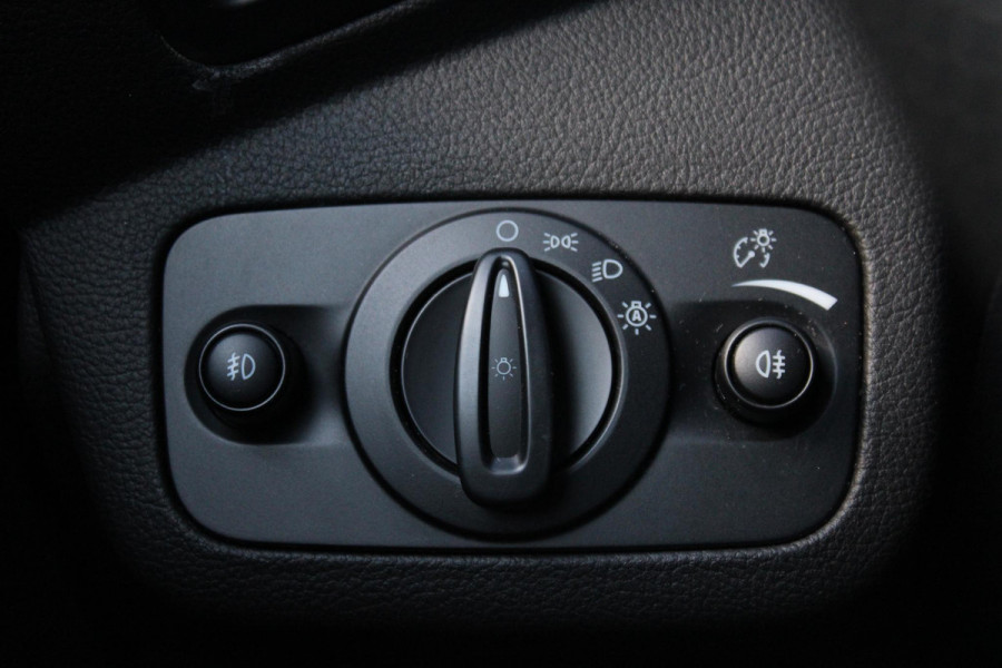 Ford Kuga 1.5 EcoBoost ST-line 120pk | Trekhaak | Winter pakket | Elektrische achterklep | Camera