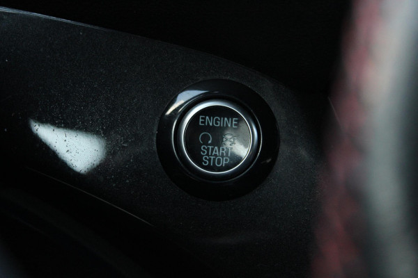 Ford Kuga 1.5 EcoBoost ST-line 120pk | Trekhaak | Winter pakket | Elektrische achterklep | Camera