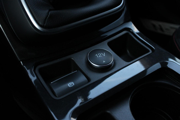 Ford Kuga 1.5 EcoBoost ST-line 120pk | Trekhaak | Winter pakket | Elektrische achterklep | Camera