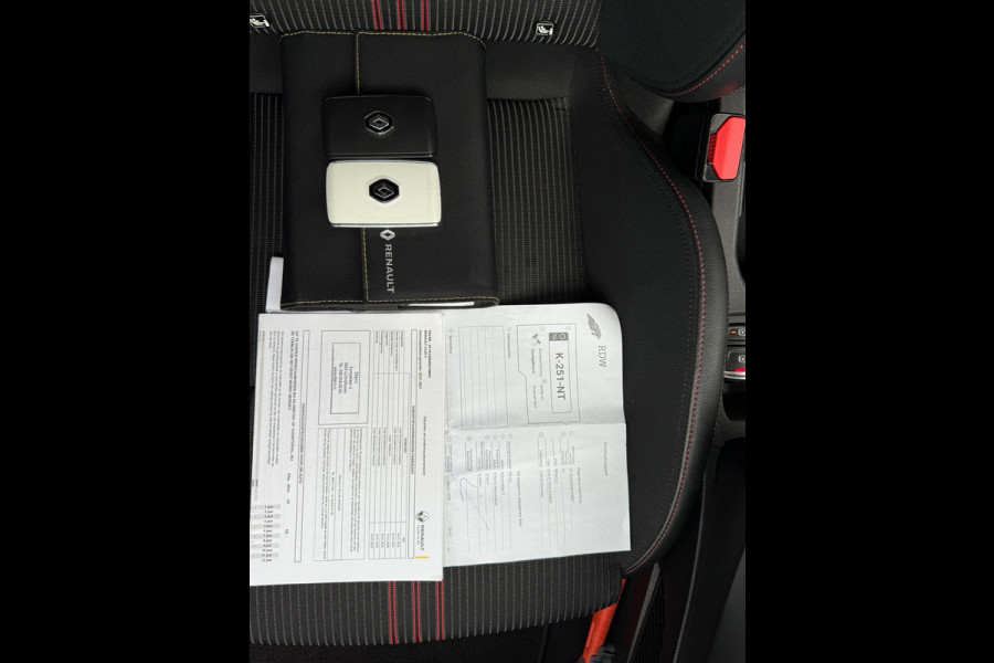 Renault Clio 1.6 E-Tech Hybrid 140 R.S. Line