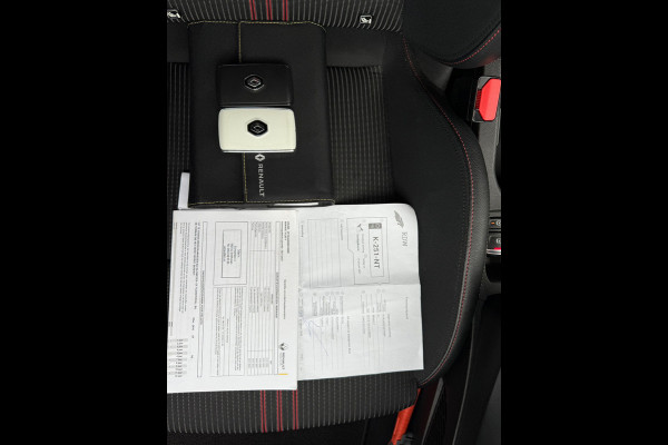 Renault Clio 1.6 E-Tech Hybrid 140 R.S. Line