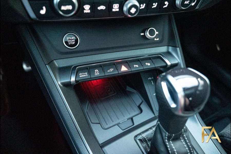 Audi Q3 Sportback 45 TFSI e S Edition Panodak|Sonos|MatrixLED|20Inch|360'|
