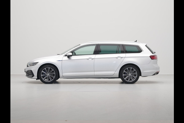 Volkswagen Passat Variant 1.4 TSI PHEV GTE Highline Navigatie Camera Dynaudio Trekhaak Stoelverwarming 243 Volkswagen Passat Variant 1.4 TSI PHEV GTE Highline Navigatie Camera Dynaudio Trekhaak Stoelverwarming 243