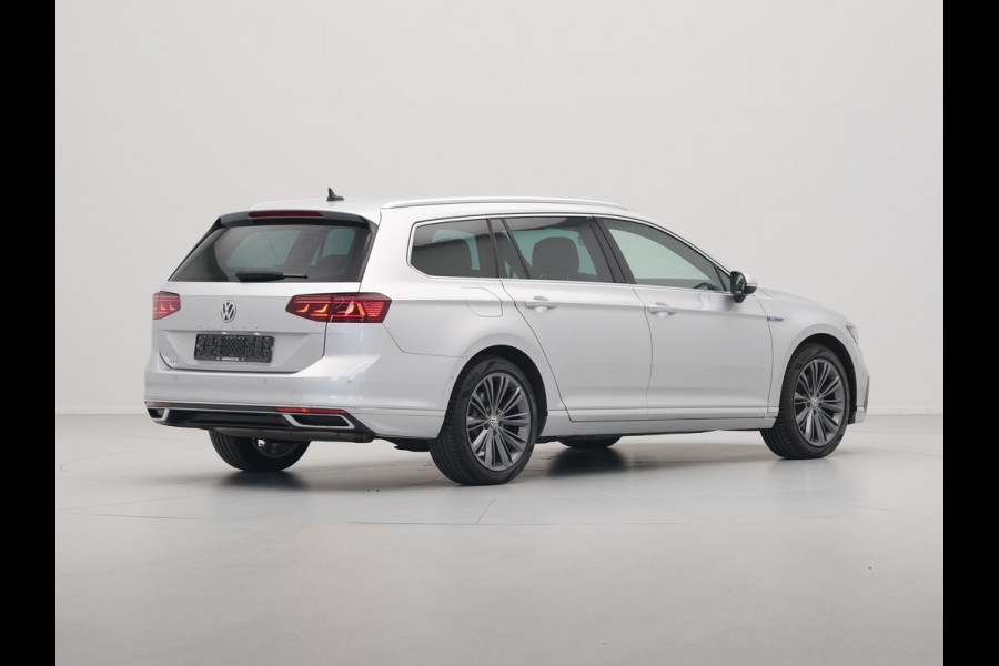 Volkswagen Passat Variant 1.4 TSI PHEV GTE Highline Navigatie Camera Dynaudio Trekhaak Stoelverwarming 243 Volkswagen Passat Variant 1.4 TSI PHEV GTE Highline Navigatie Camera Dynaudio Trekhaak Stoelverwarming 243