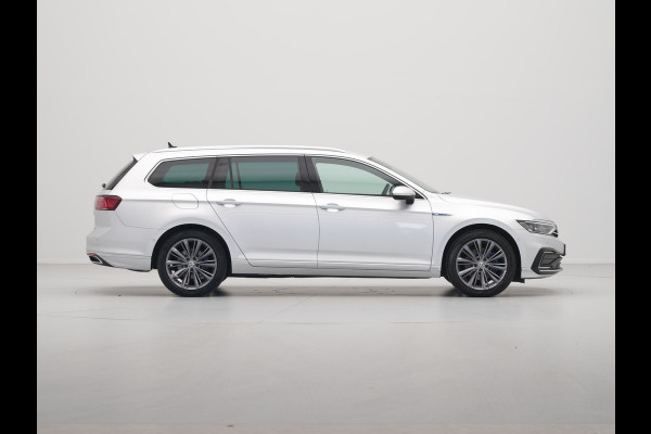 Volkswagen Passat Variant 1.4 TSI PHEV GTE Highline Navigatie Camera Dynaudio Trekhaak Stoelverwarming 243 Volkswagen Passat Variant 1.4 TSI PHEV GTE Highline Navigatie Camera Dynaudio Trekhaak Stoelverwarming 243