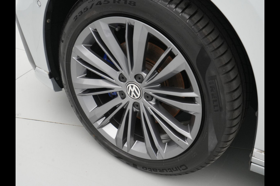 Volkswagen Passat Variant 1.4 TSI PHEV GTE Highline Navigatie Camera Dynaudio Trekhaak Stoelverwarming 243 Volkswagen Passat Variant 1.4 TSI PHEV GTE Highline Navigatie Camera Dynaudio Trekhaak Stoelverwarming 243