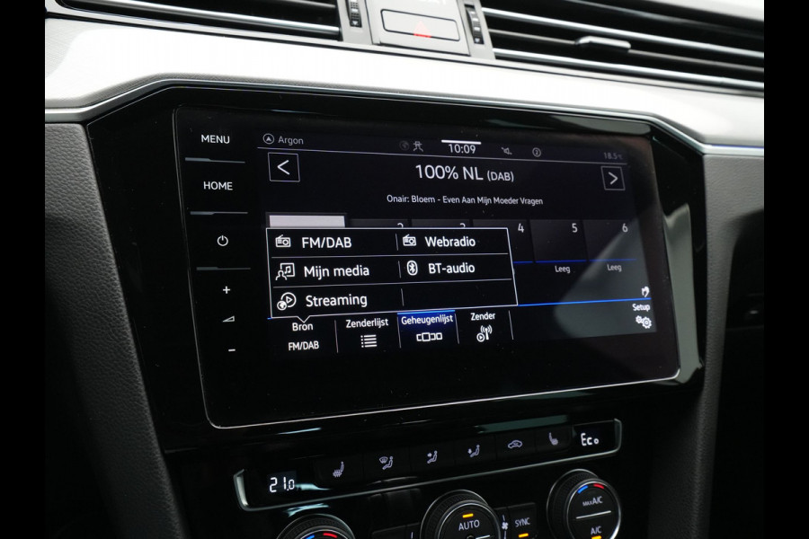 Volkswagen Passat Variant 1.4 TSI PHEV GTE Highline Navigatie Camera Dynaudio Trekhaak Stoelverwarming 243 Volkswagen Passat Variant 1.4 TSI PHEV GTE Highline Navigatie Camera Dynaudio Trekhaak Stoelverwarming 243