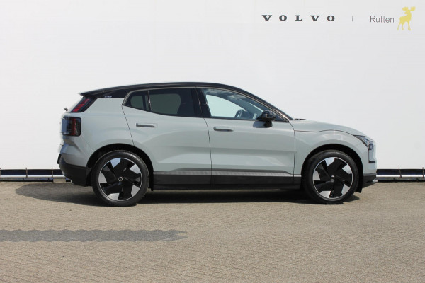 Volvo EX30 Single Motor Extended Range Plus 69 kWh Adaptieve cruise control / Semi elektrisch wegklapbare trekhaak / Extra getinte ramen vanaf de B-stijl / Verwarmbare voorstoelen / Verwarmbaar stuurwiel