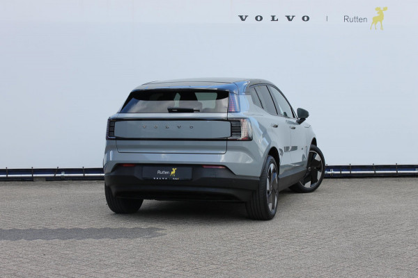 Volvo EX30 Single Motor Extended Range Plus 69 kWh Adaptieve cruise control / Semi elektrisch wegklapbare trekhaak / Extra getinte ramen vanaf de B-stijl / Verwarmbare voorstoelen / Verwarmbaar stuurwiel