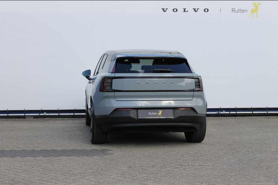 Volvo EX30 Single Motor Extended Range Plus 69 kWh Adaptieve cruise control / Semi elektrisch wegklapbare trekhaak / Extra getinte ramen vanaf de B-stijl / Verwarmbare voorstoelen / Verwarmbaar stuurwiel