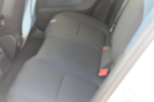 Volvo EX30 Single Motor Extended Range Plus 69 kWh Adaptieve cruise control / Semi elektrisch wegklapbare trekhaak / Extra getinte ramen vanaf de B-stijl / Verwarmbare voorstoelen / Verwarmbaar stuurwiel