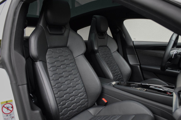 Audi e-tron GT Quattro 93kW/h / Sport Sound/ Cruise Control/ Top View/ Panoramadak/ 350kW (476PK)