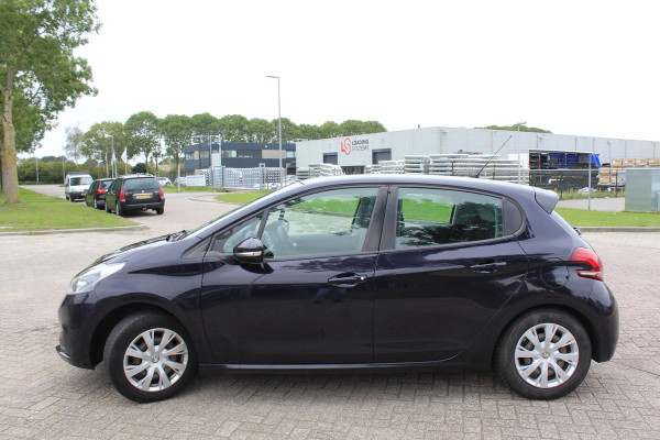 Peugeot 208 1.2 PureTech Blue Lion NAP,, AIRCO ,,MULTIMEDIA ,,NAVI,, LED ,,PARKEERSENSOREN TREKHAAK