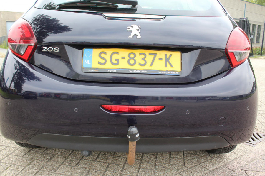 Peugeot 208 1.2 PureTech Blue Lion NAP,, AIRCO ,,MULTIMEDIA ,,NAVI,, LED ,,PARKEERSENSOREN TREKHAAK