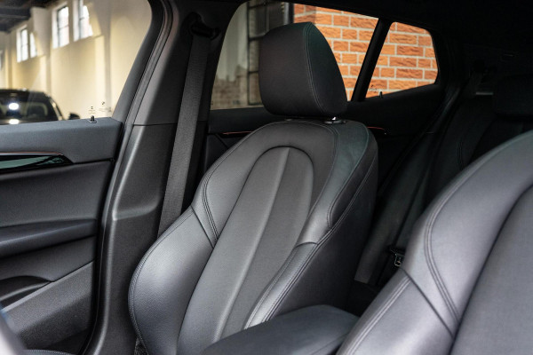 BMW X2 sDrive18i High Executive M-Sport Pano / Leer / Sfeer
