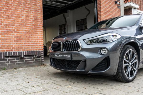 BMW X2 sDrive18i High Executive M-Sport Pano / Leer / Sfeer