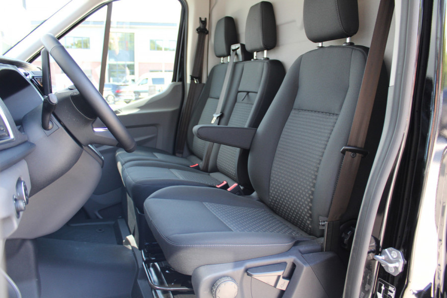 Ford Transit 350 2.0 TDCI L4H3 Trend 165pk RWD - 3500kg trekgewicht - Dubbellucht - 360 Camera - ACC - Trekhaak - Navigatie - Carplay - Rijkl
