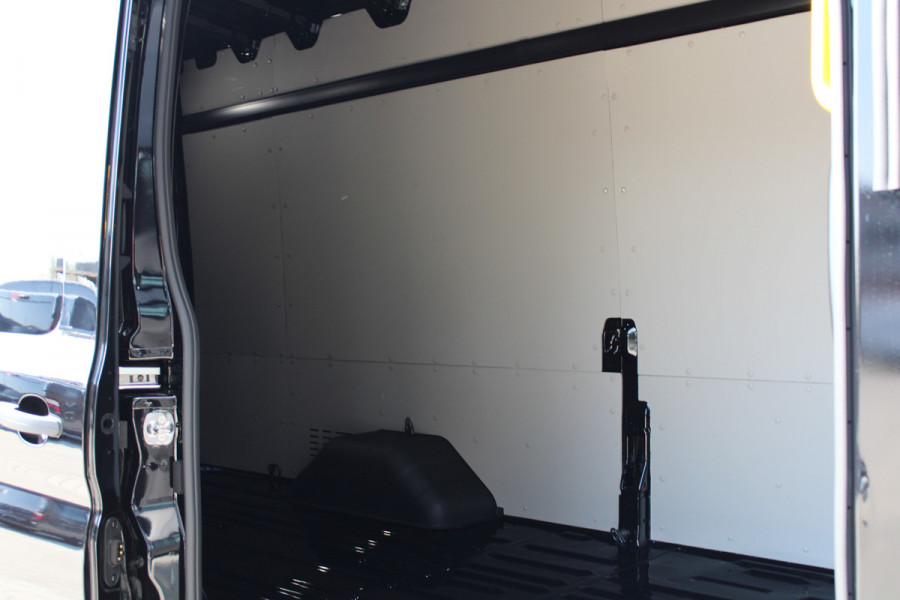 Ford Transit 350 2.0 TDCI L4H3 Trend 165pk RWD - 3500kg trekgewicht - Dubbellucht - 360 Camera - ACC - Trekhaak - Navigatie - Carplay - Rijkl