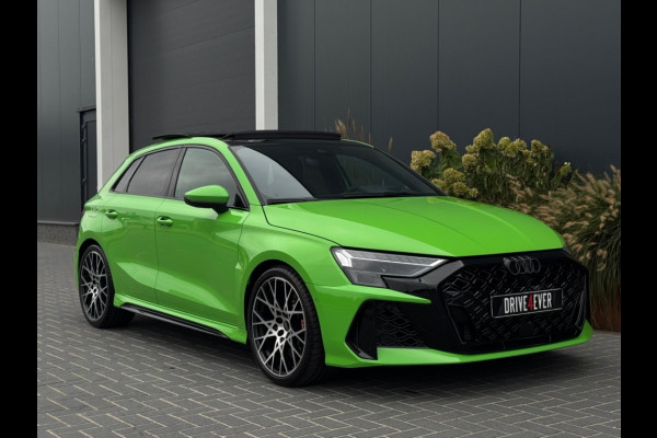 Audi RS3 Sportback 2.5 TFSI RS 3 quatt. NIEUW PANO NAVI CAMERA SPORTVELGEN