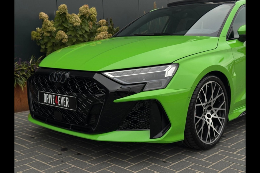 Audi RS3 Sportback 2.5 TFSI RS 3 quatt. NIEUW PANO NAVI CAMERA SPORTVELGEN