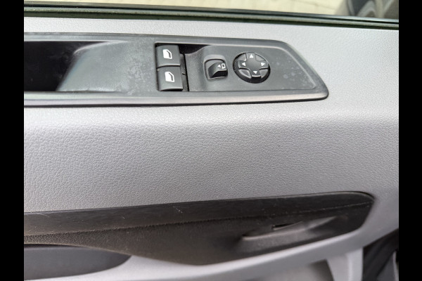 Opel Vivaro 2.0 CDTI 150PK EURO6 L3H1 Achteruitrijcamera/Trekhaak/navigatie systeem/cruise control