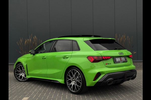 Audi RS3 Sportback 2.5 TFSI RS 3 quatt. NIEUW PANO NAVI CAMERA SPORTVELGEN