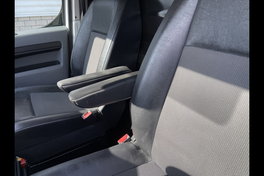 Opel Vivaro 2.0 CDTI 144pk L3H1 Edition / vaste prijs rijklaar € 17.950 ex btw / lease vanaf € 302 / airco / cruise / half leer / navigatie / achteruit rijcamera / euro 6 ! / imperial