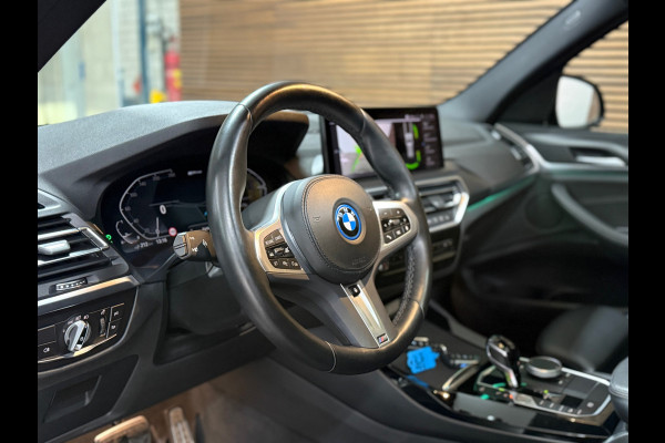BMW X3 XDrive30e High Executive | M-Sport Shadow | Pano | HUD | Leder | ACC | Camera