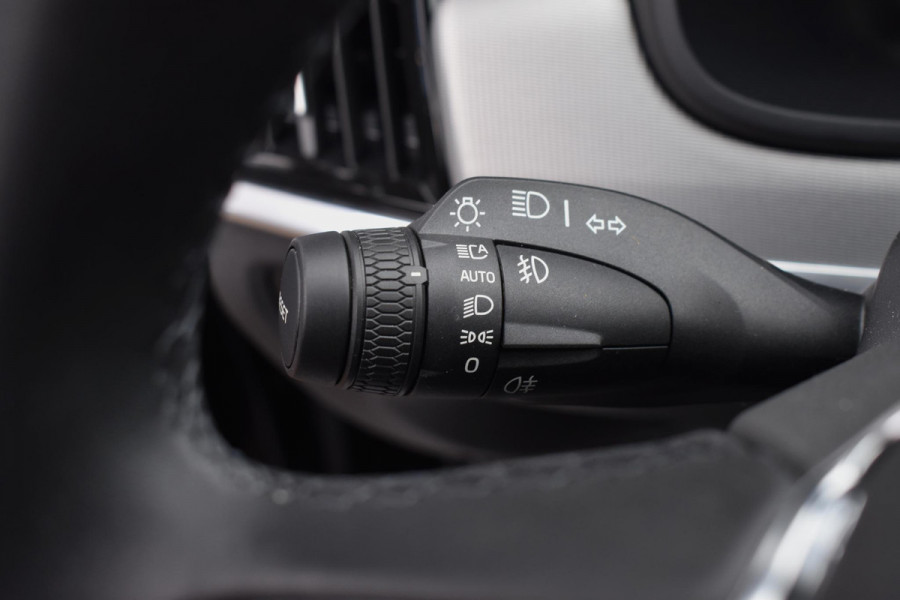 Volvo S90 2.0 B4 197PK Aut. Plus Dark | BLiS | Navi | Camera | Leder | Incl. garantie